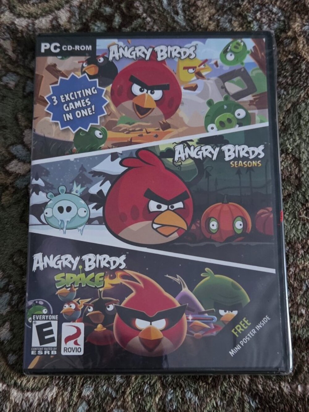 *NWT* Angry Birds PC CD-ROM Game (SEALED) 3 games & poster included!